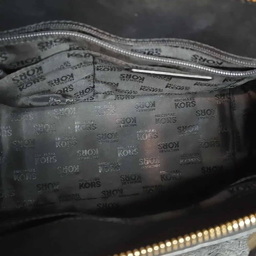 Michael Kors Hudson Satchel In Saffiano Leather